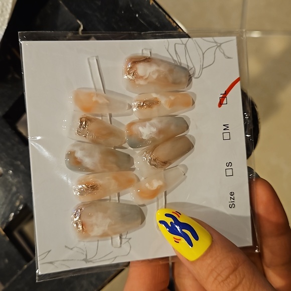 Large abstract pink shiny cloud glitter press on nails - Picture 1 of 1